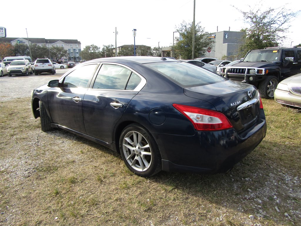 2010 Nissan Maxima 3.5 SV photo