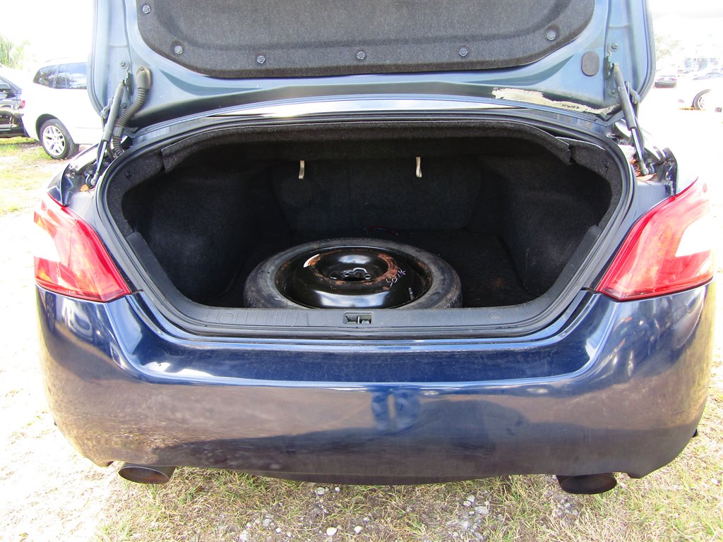 2010 Nissan Maxima 3.5 SV photo