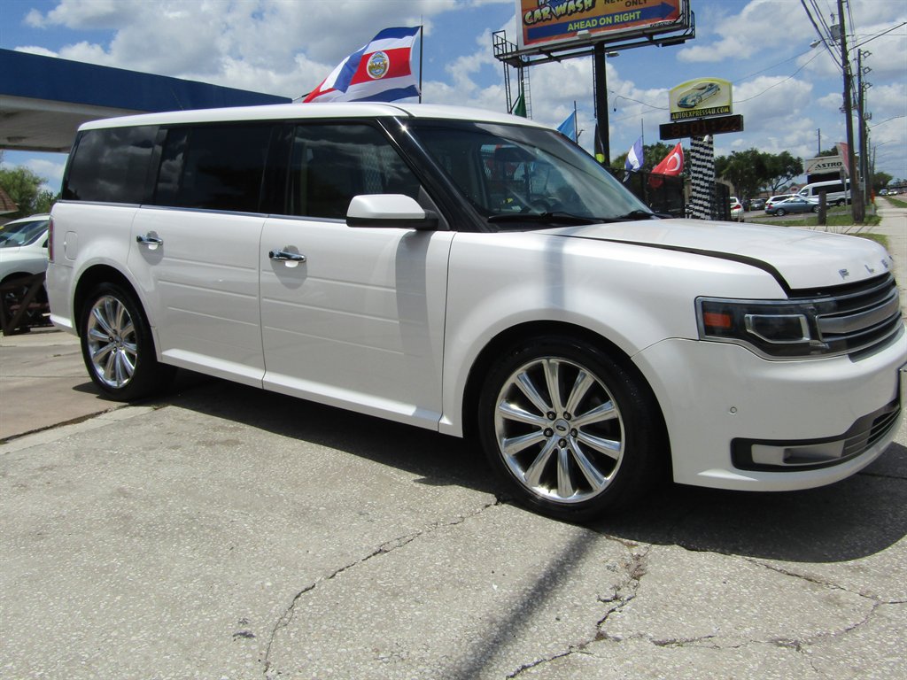2013 Ford Flex - $6,999