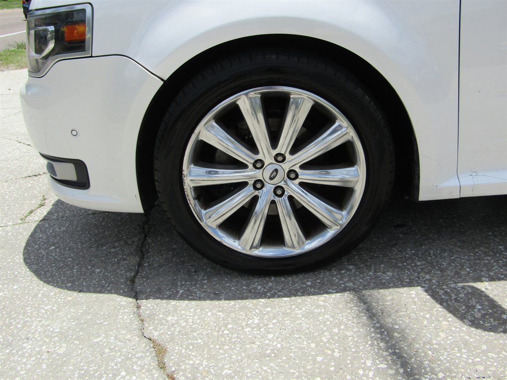 2013 Ford Flex - $6,999