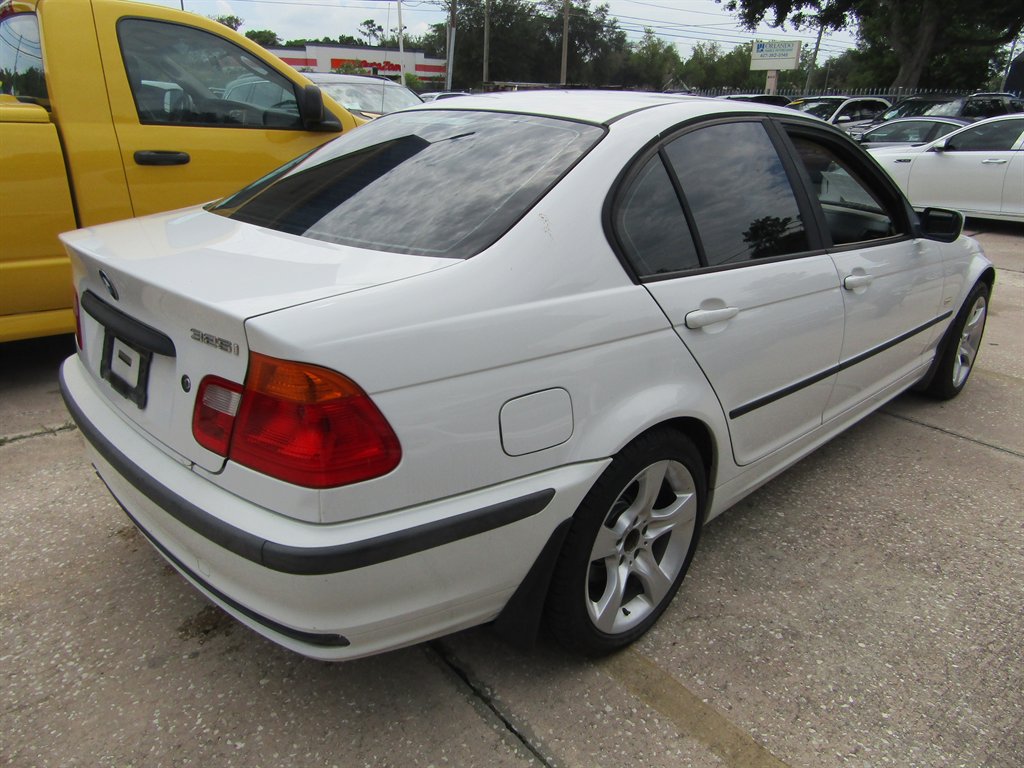 2001 BMW 325i - $3,500