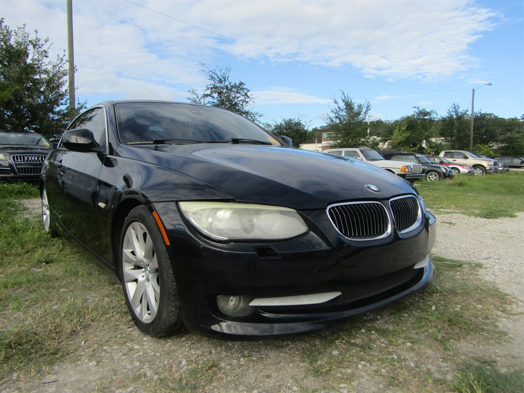 2012 BMW Legend 328i photo