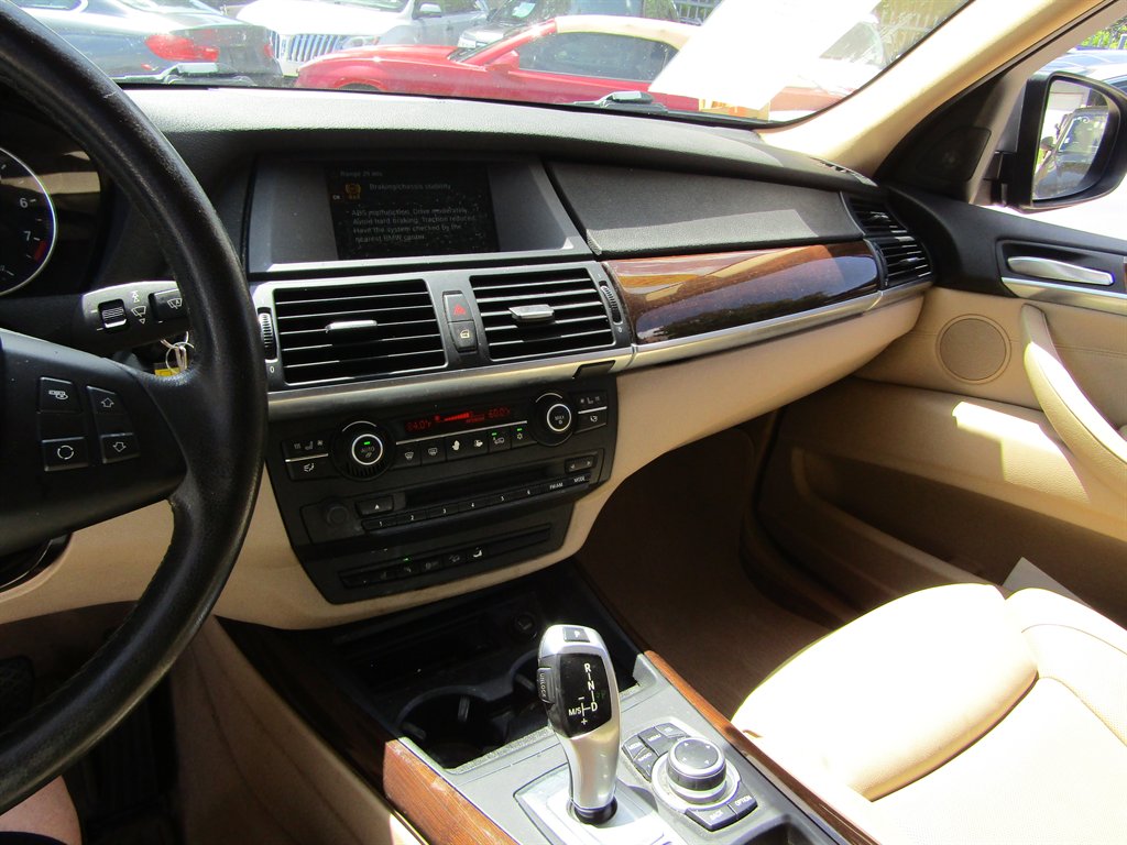 2013 BMW X5 - $7,999