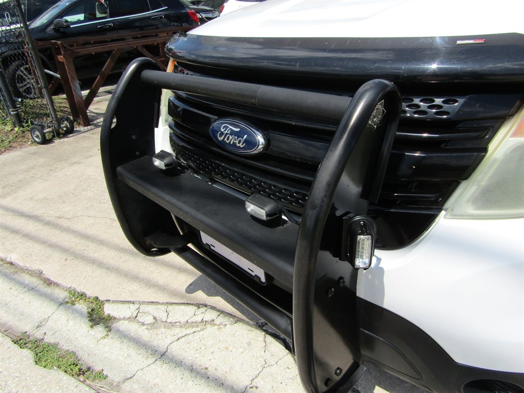 2013 Ford Explorer - $9,900