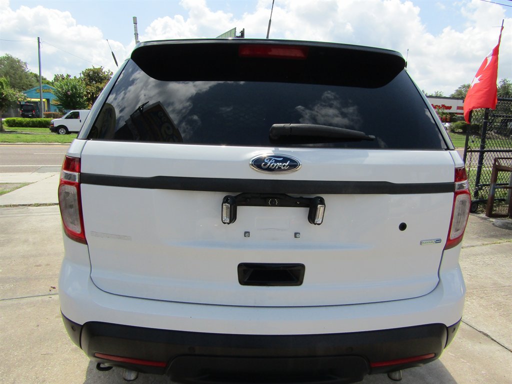 2013 Ford Explorer - $9,900
