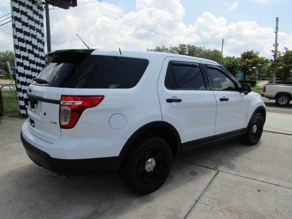 2013 Ford Explorer - $9,900