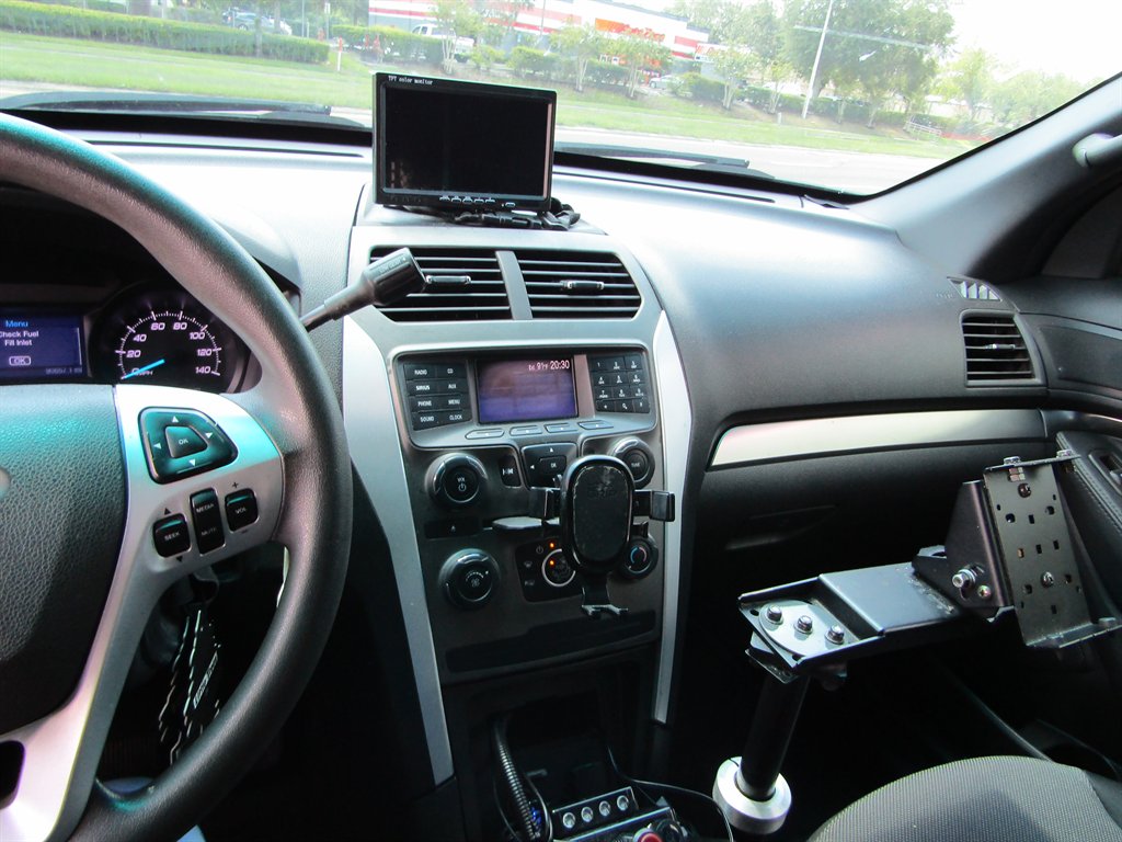 2013 Ford Explorer - $9,900