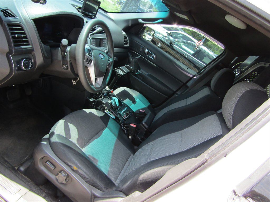 2013 Ford Explorer - $9,900