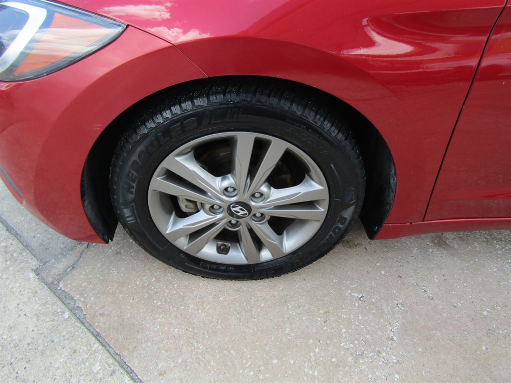 2017 Hyundai Elantra - $6,999