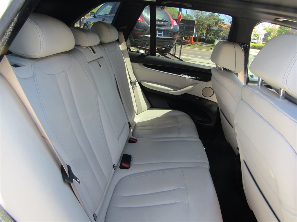 2014 BMW X5 xDrive50i photo
