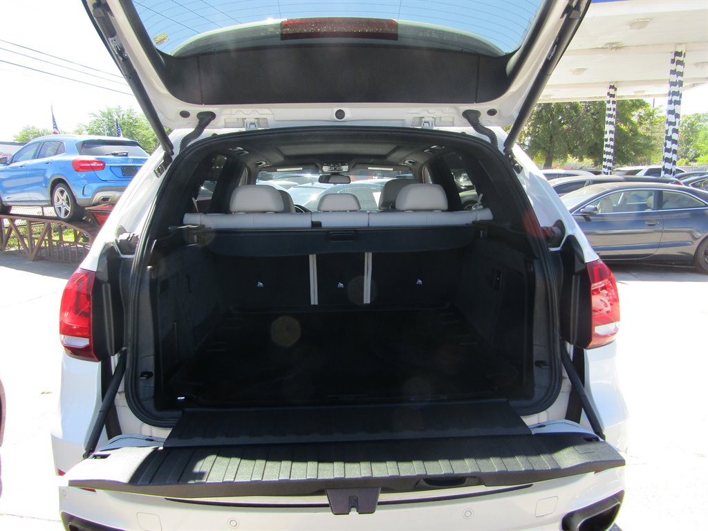 2014 BMW X5 xDrive50i photo