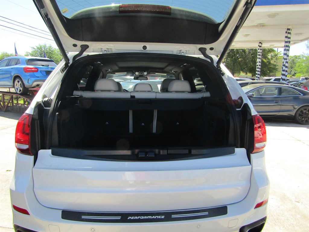 2014 BMW X5 xDrive50i photo