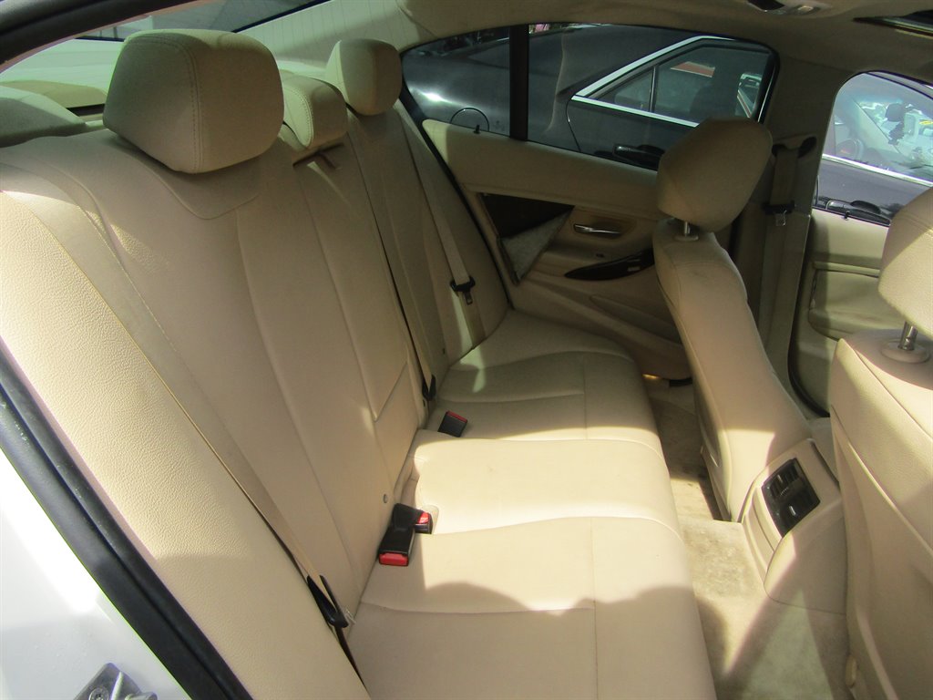 2013 BMW 320i - $6,799