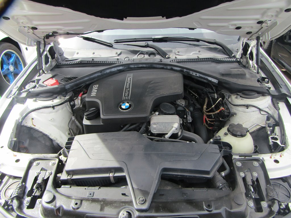 2013 BMW 320i - $6,799