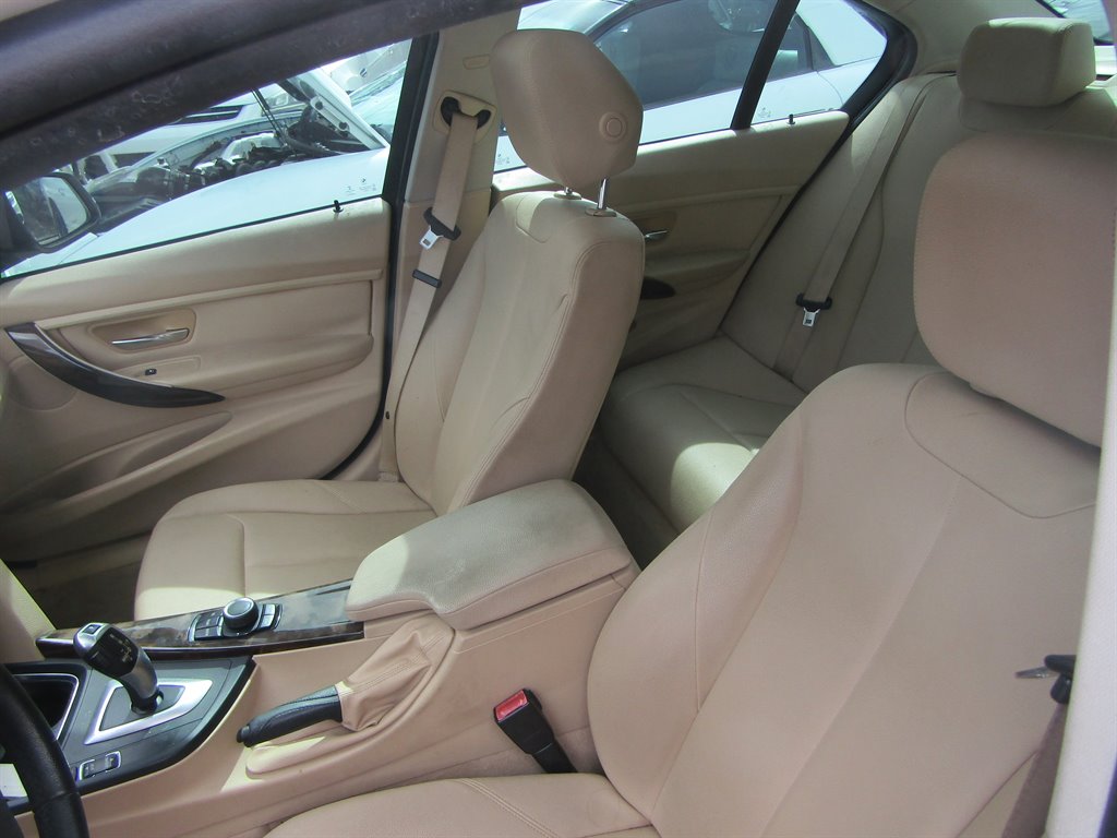 2013 BMW 320i - $6,799