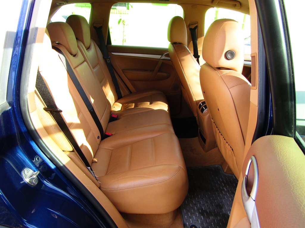 2008 Porsche Cayenne photo
