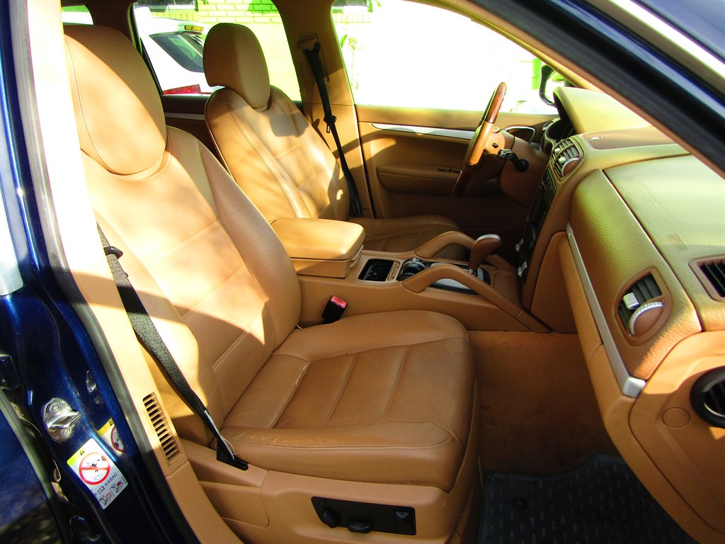 2008 Porsche Cayenne photo