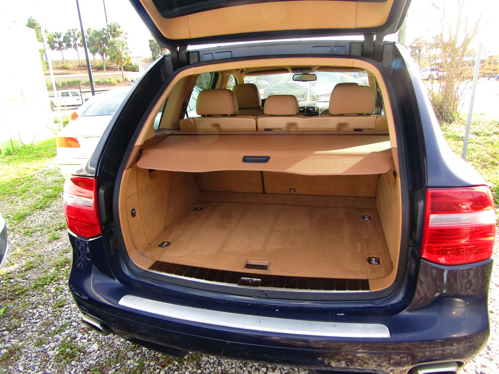 2008 Porsche Cayenne photo