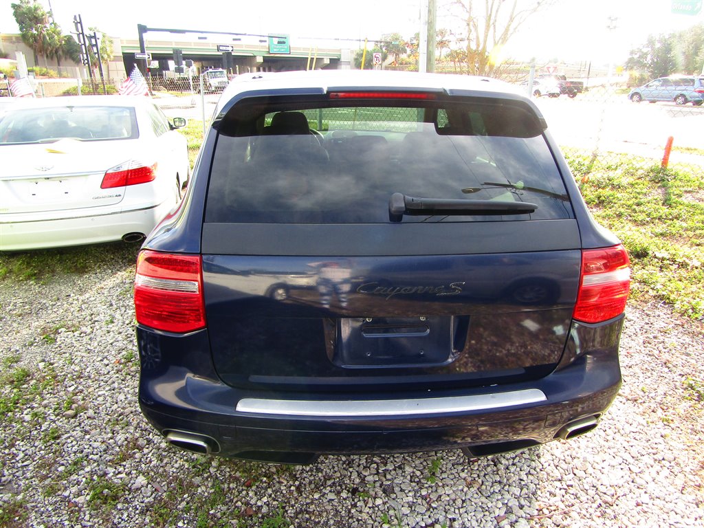 2008 Porsche Cayenne photo