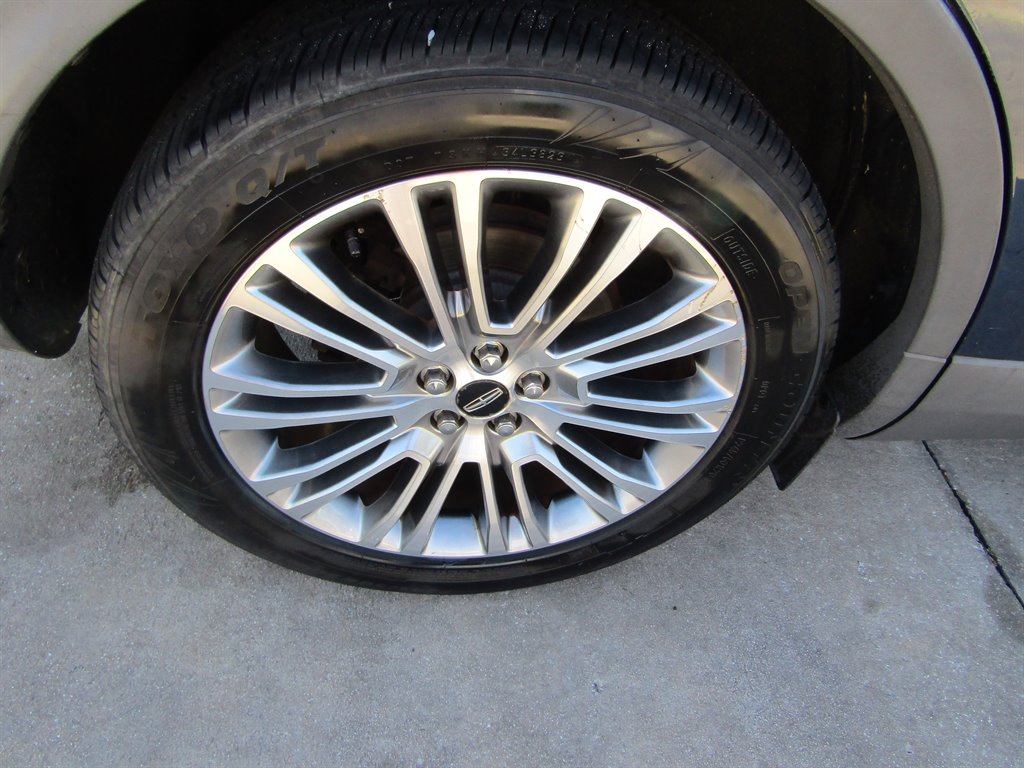 2017 Lincoln MKX - $8,500
