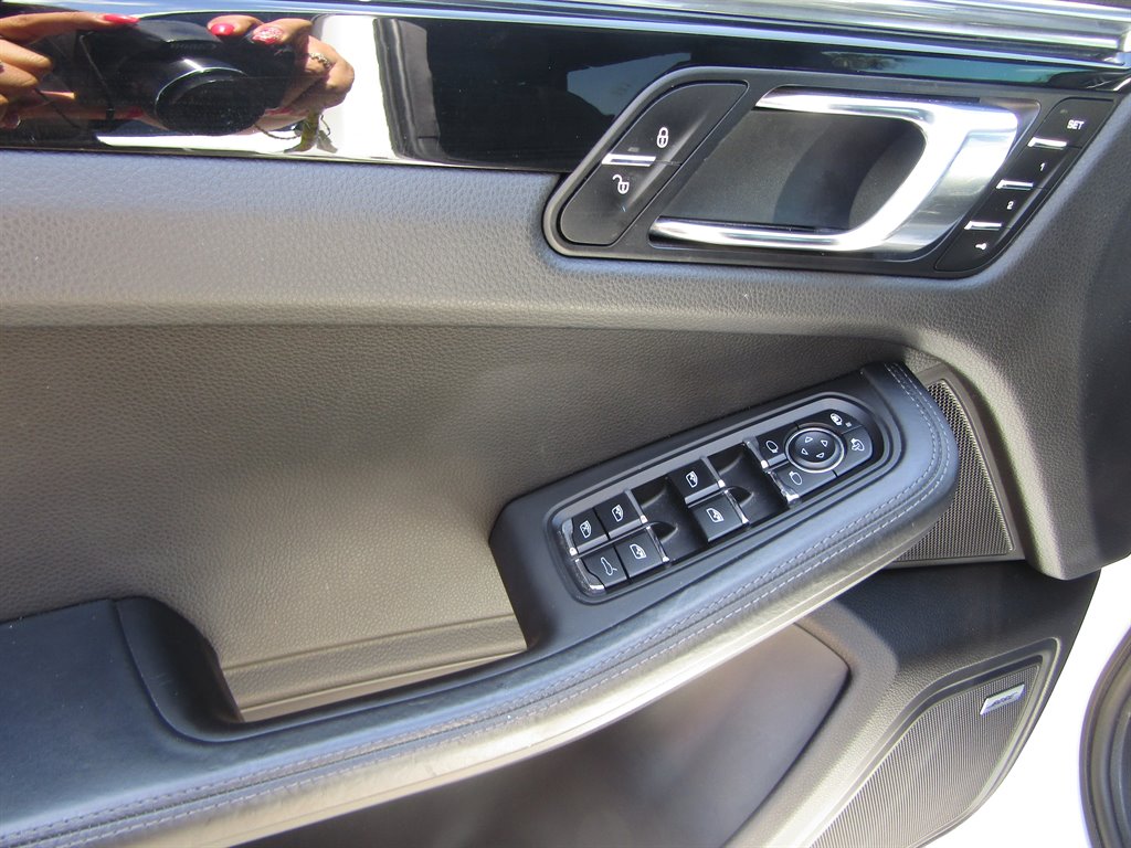2015 Porsche Macan - $15,150