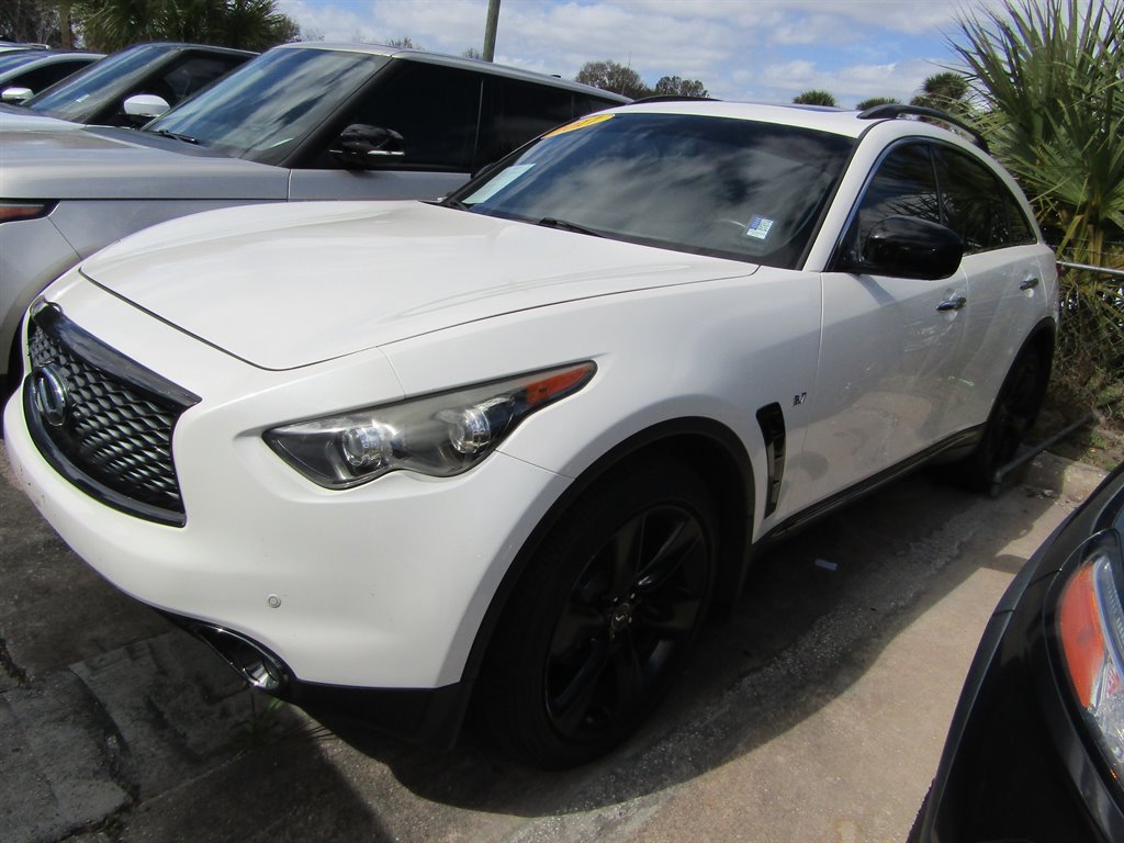 2017 INFINITI QX70 - $8,000