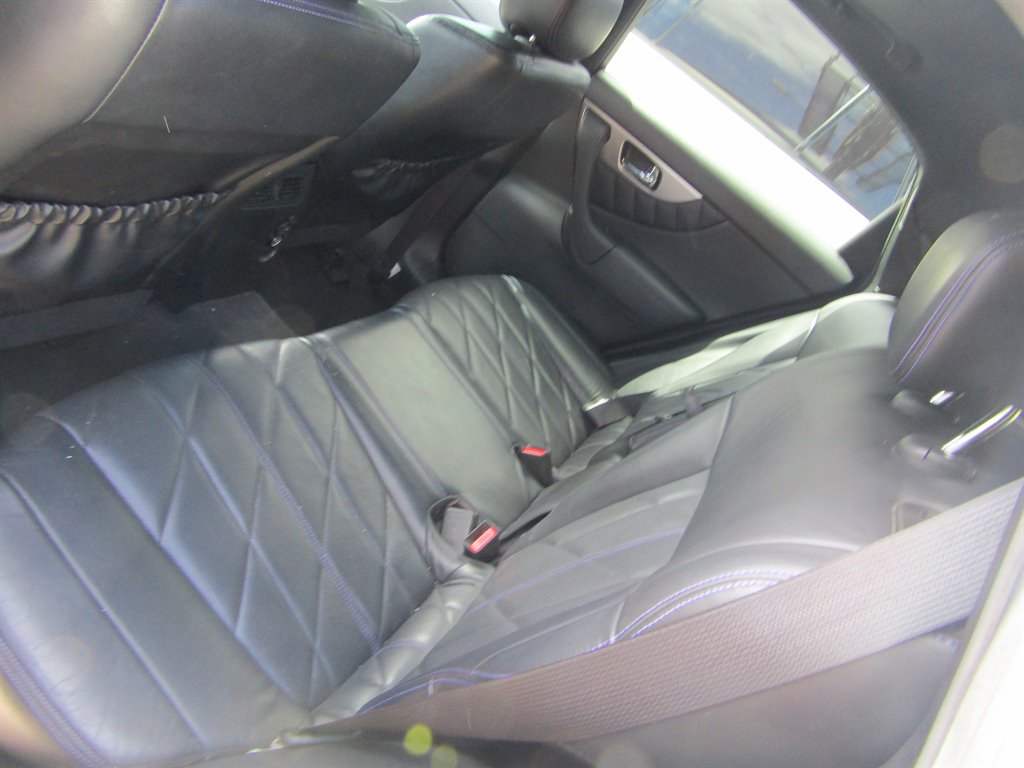 2017 INFINITI QX70 - $8,000