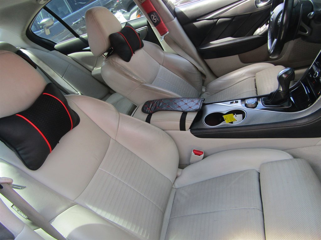 2017 INFINITI Q50 - $10,999