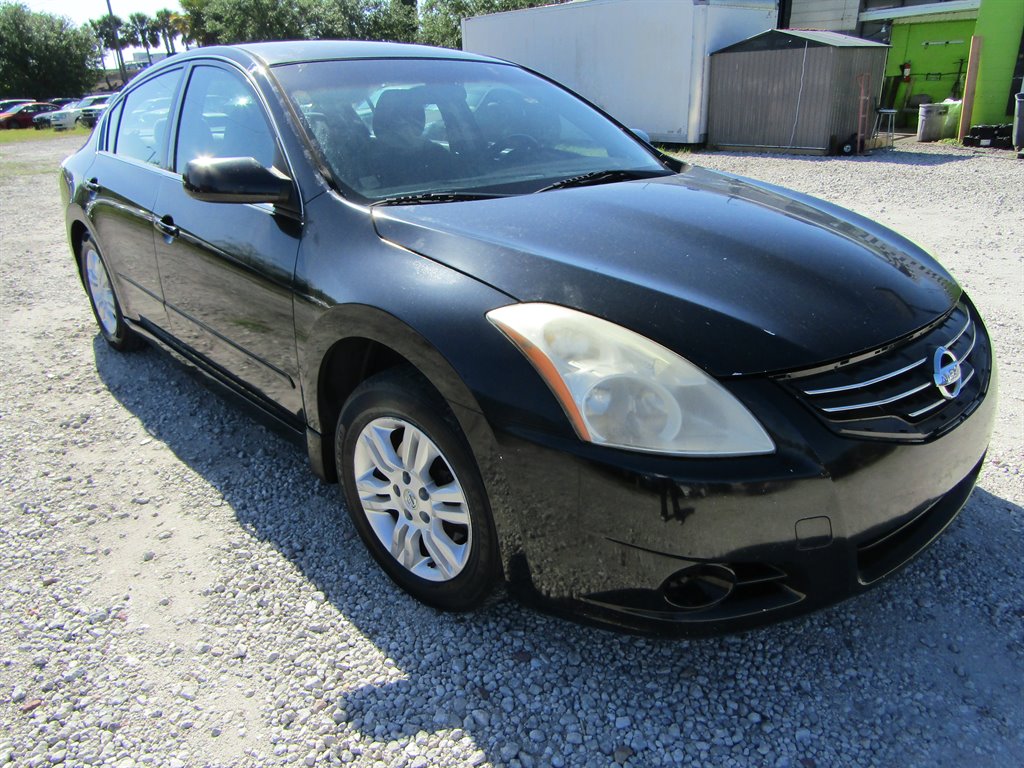 2010 Nissan Altima 2.5 photo