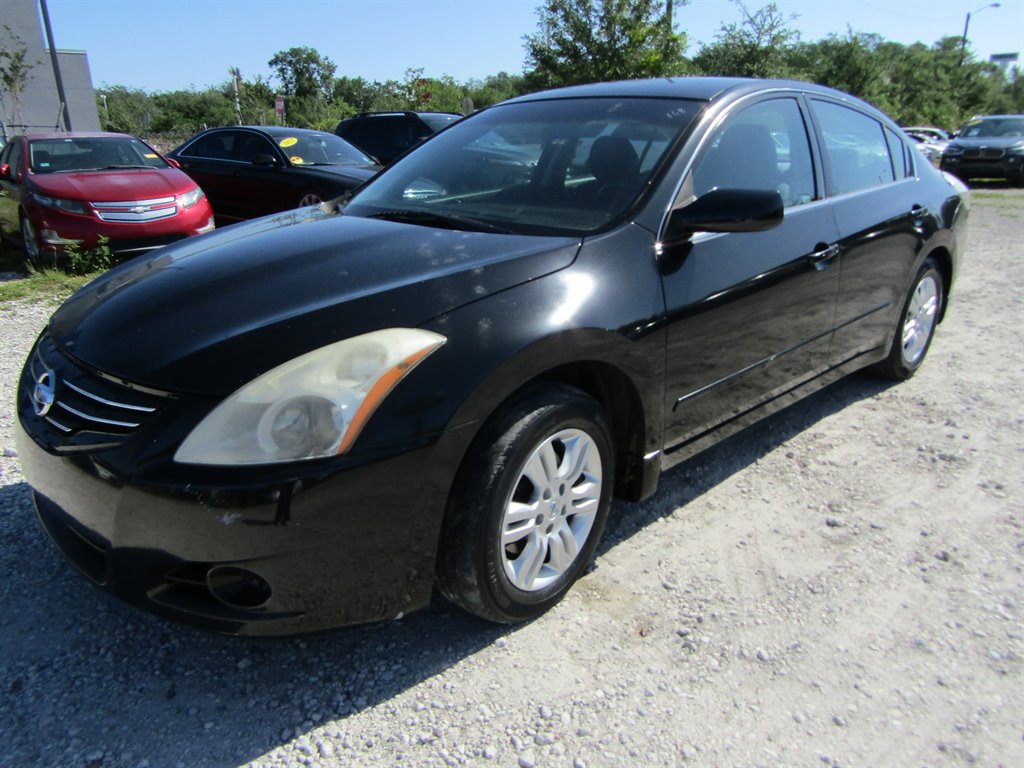 2010 Nissan Altima 2.5 photo