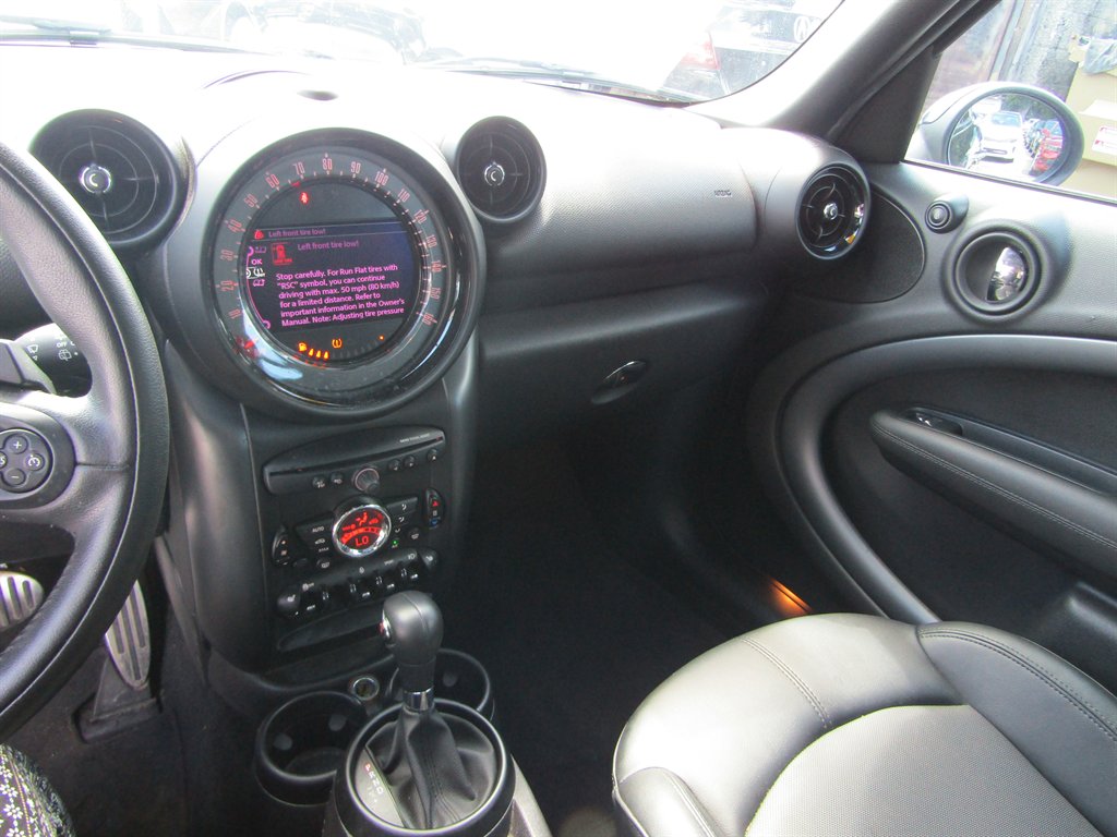 2015 MINI Countryman - $6,999