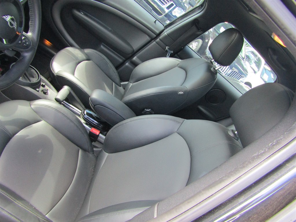 2015 MINI Countryman - $6,999