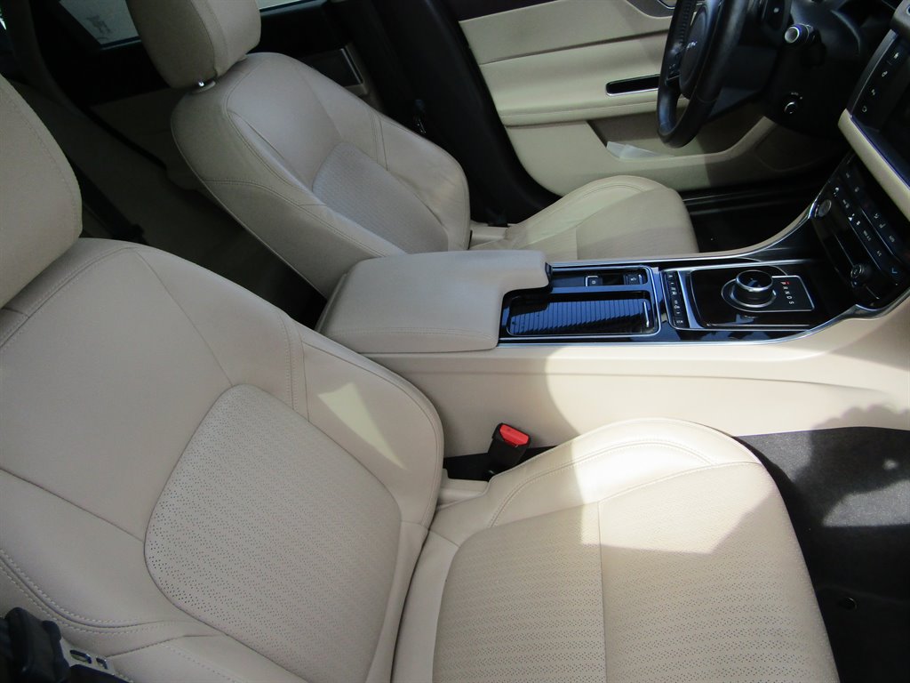 2016 Jaguar XF - $13,800