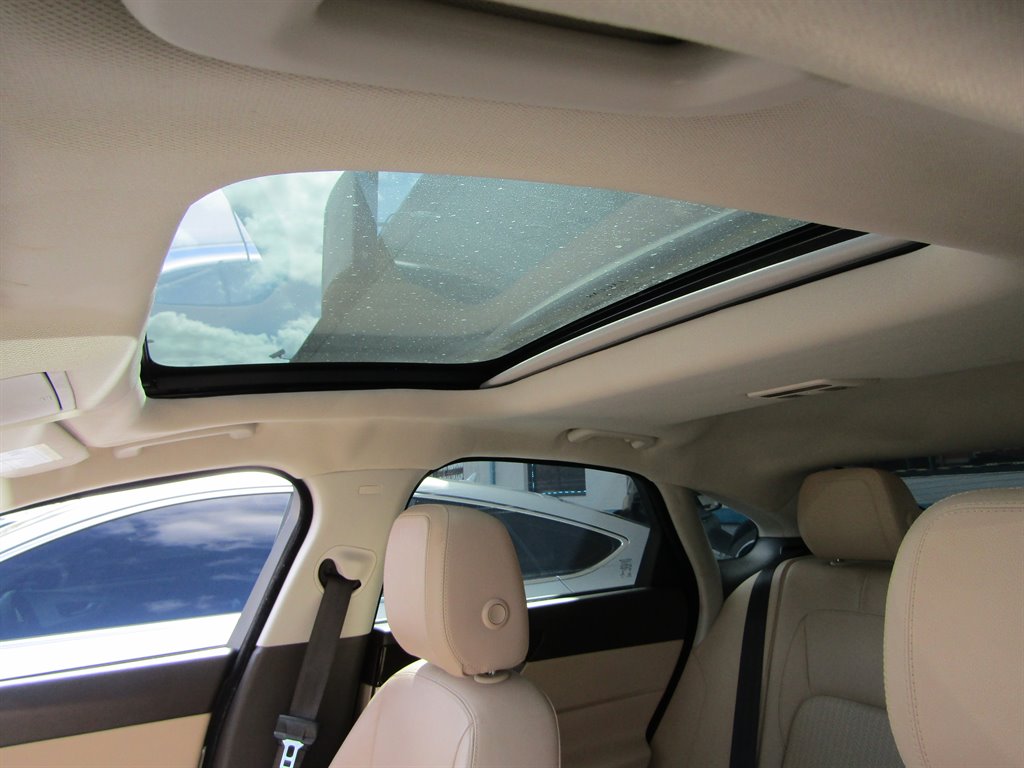 2016 Jaguar XF - $13,800