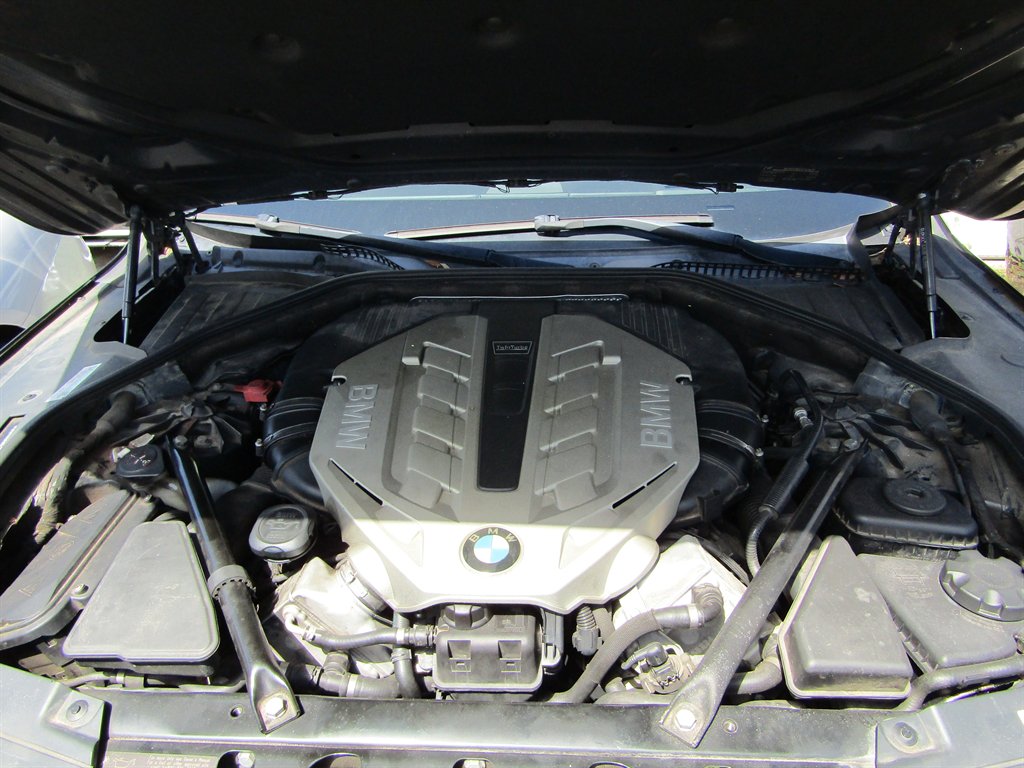 2010 BMW 750li - $9,500