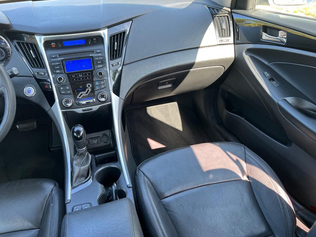 2013 Hyundai Sonata SE 2.0T photo