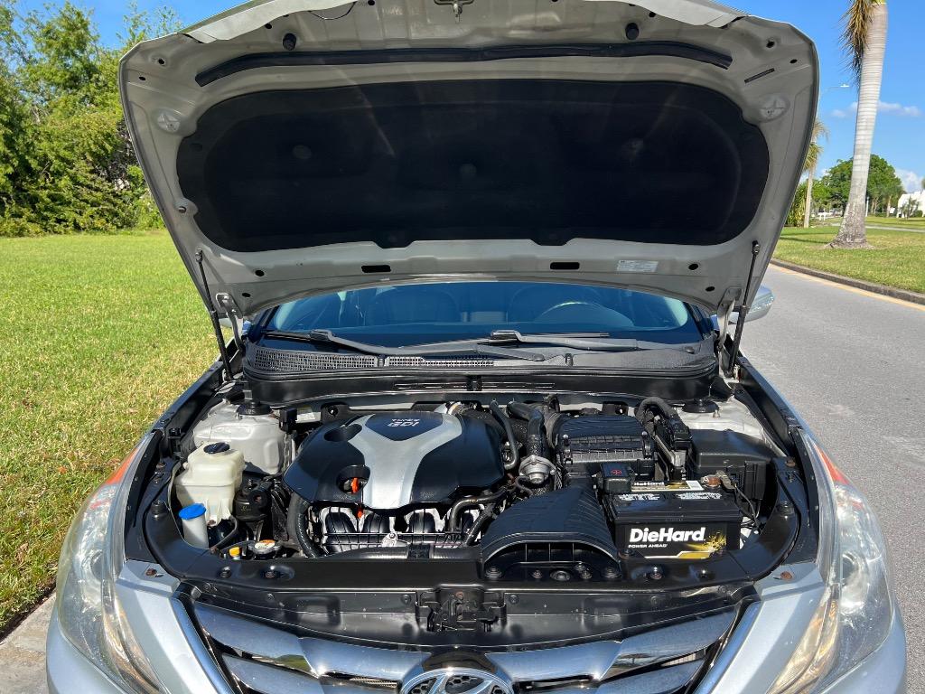 2013 Hyundai Sonata SE 2.0T photo