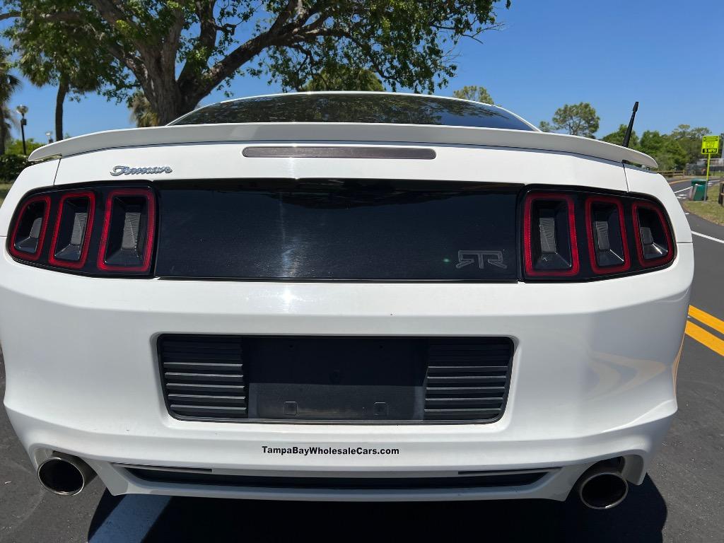 2013 Ford Mustang V6 photo