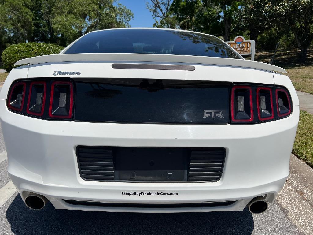 2013 Ford Mustang V6 photo