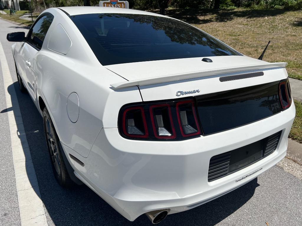 2013 Ford Mustang V6 photo