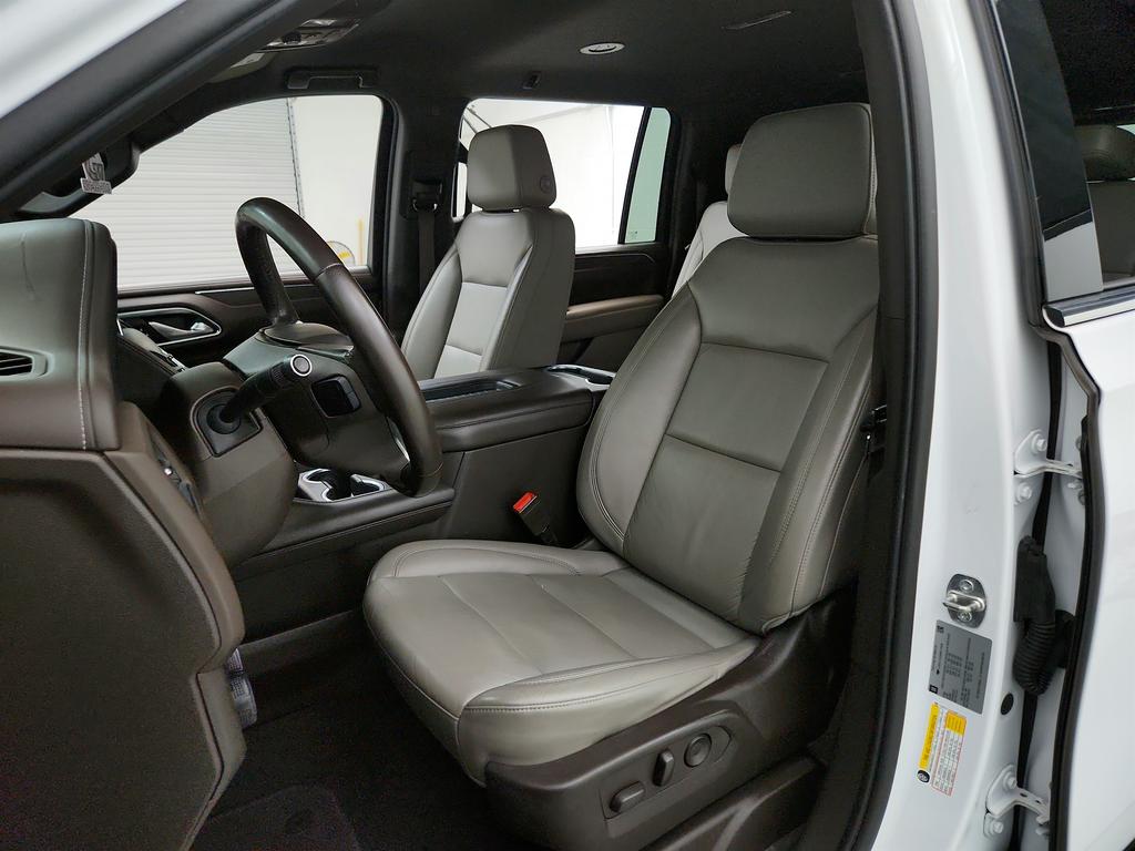2021 Chevrolet Suburban 1500 LT photo