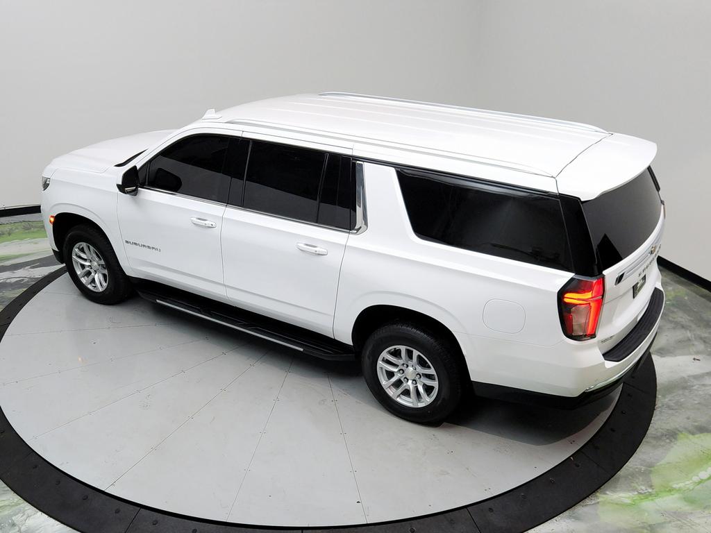 2021 Chevrolet Suburban 1500 LT photo