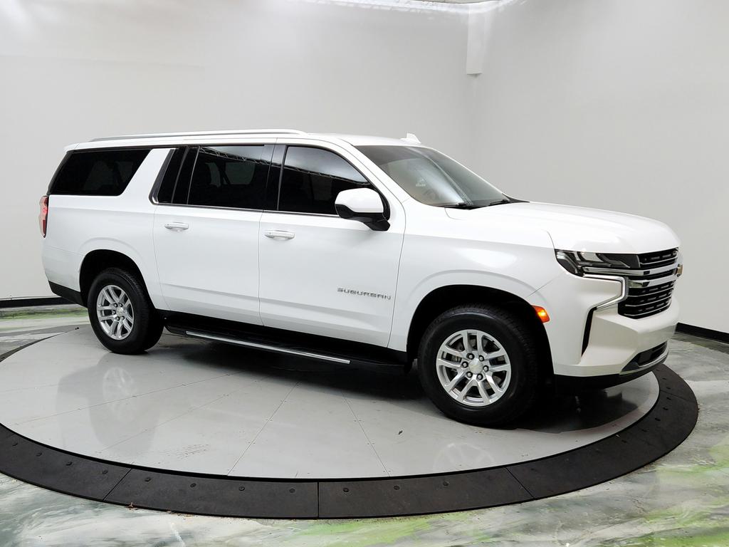 2021 Chevrolet Suburban 1500 LT photo