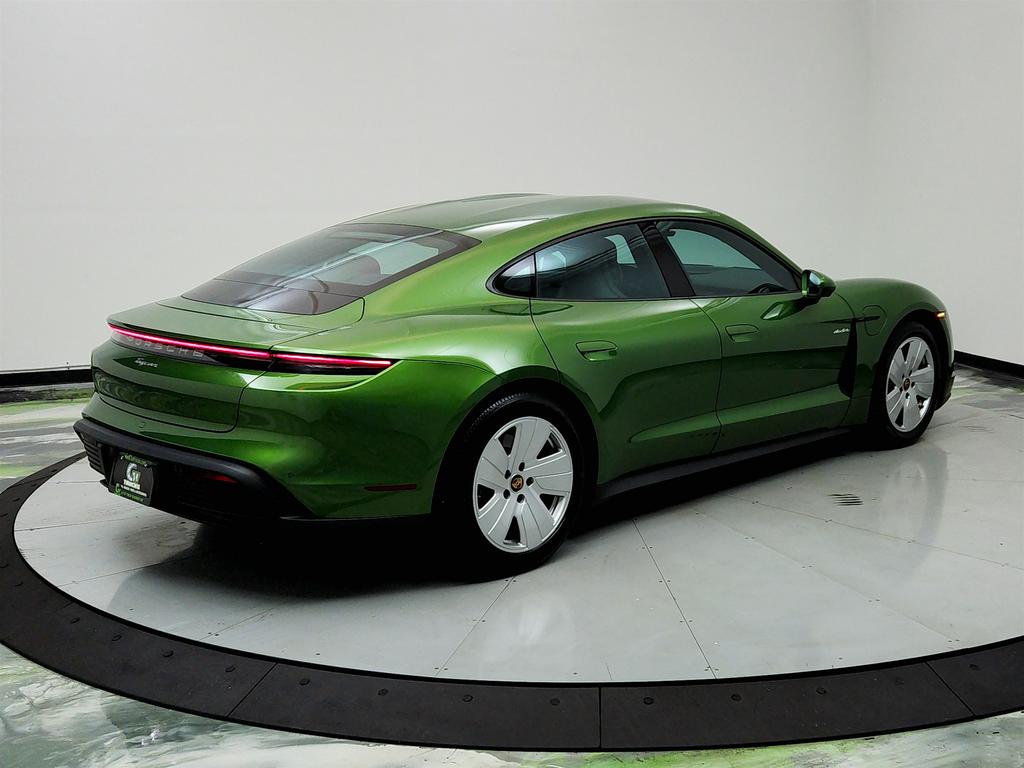 2021 Porsche Taycan  photo