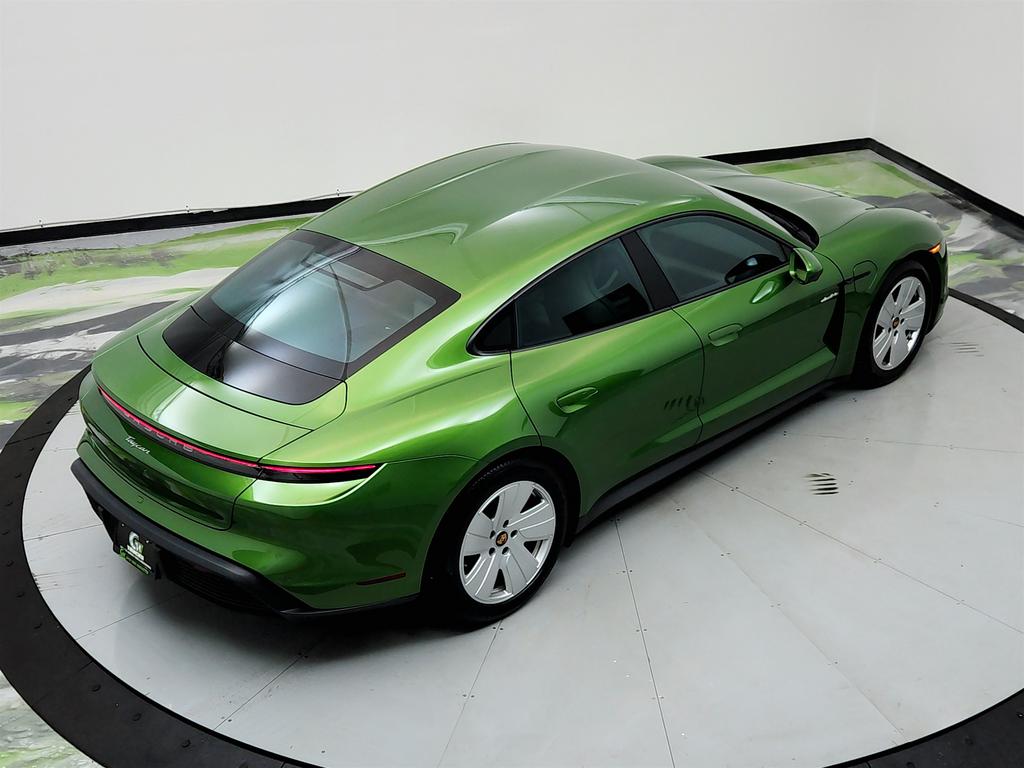 2021 Porsche Taycan  photo