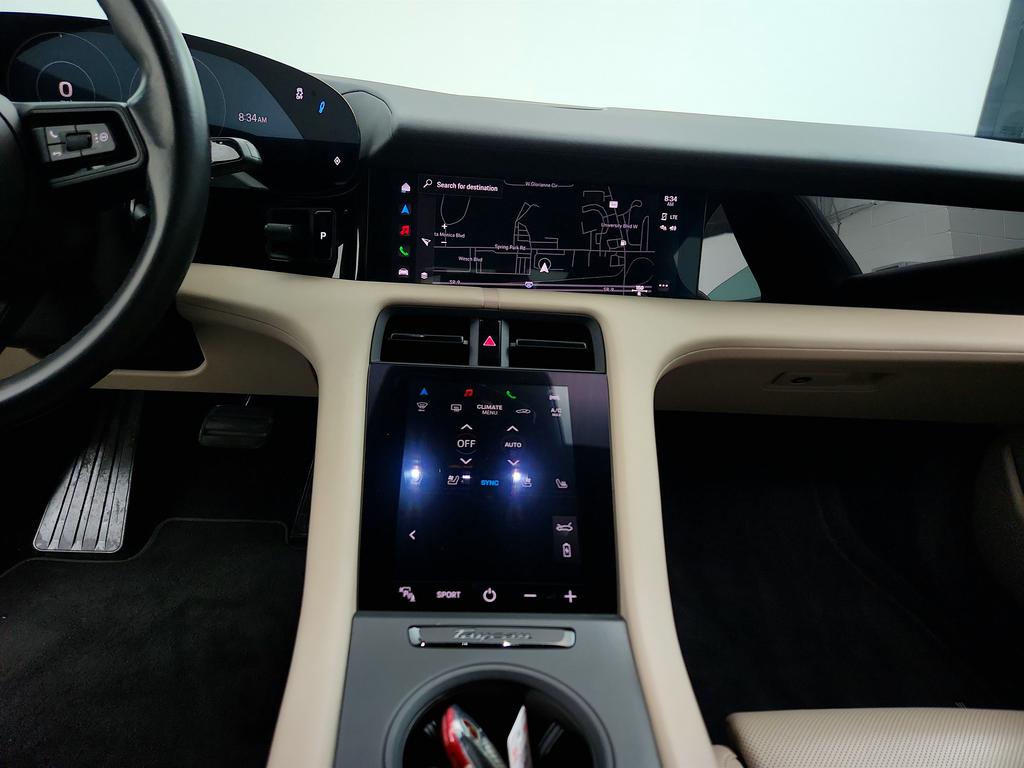 2021 Porsche Taycan  photo