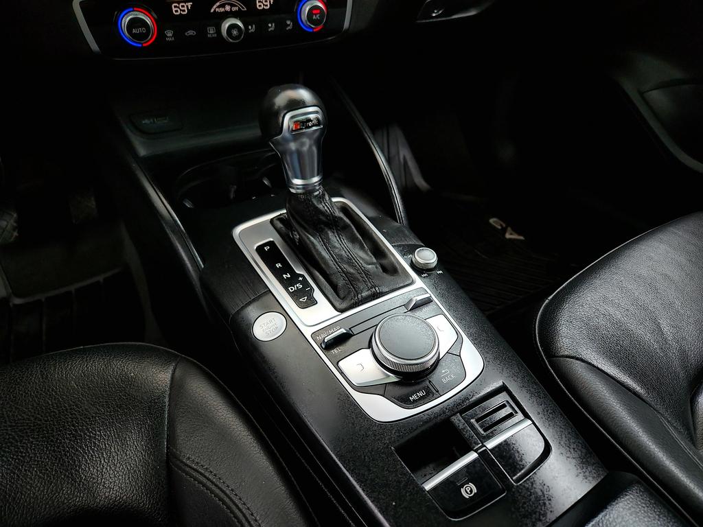 2017 Audi A3 Premium photo