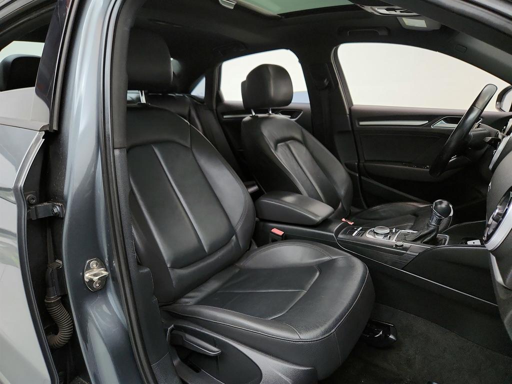 2017 Audi A3 Premium photo