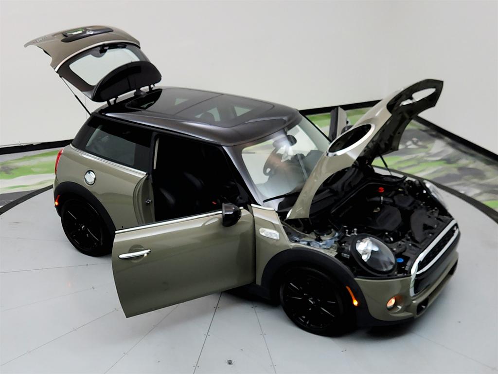 2019 MINI Cooper S photo