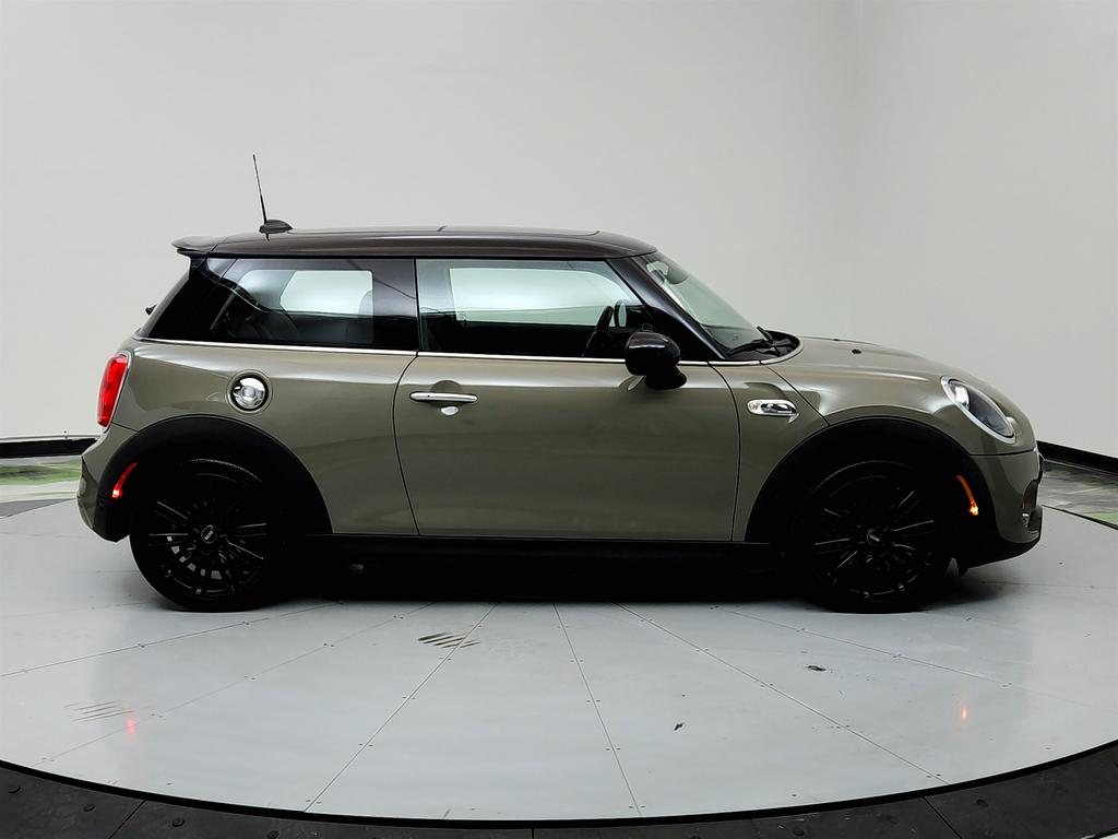 2019 MINI Cooper S photo